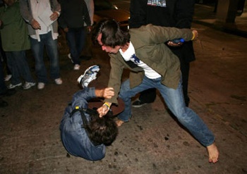 Paris Fight2
