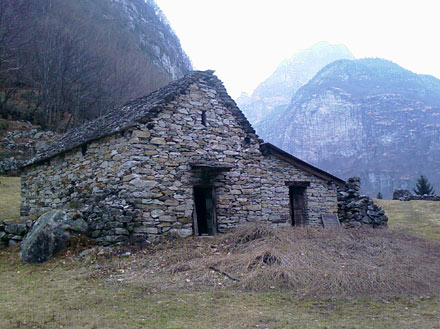 http://listverse.com/wp-content/uploads/2009/03/24200746122613jp-stone-hut.jpg.jpeg