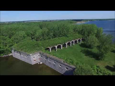 Quick video of Fort Montgomery in Champlain, NY (Fort Blunder)