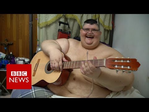 The Heaviest Man alive&#039;s attempt to lose weight - BBC News