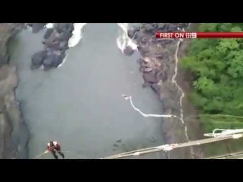 Aussie tourist&#039;s bungee cord snaps