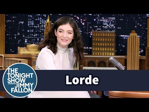 Lorde Reveals Her Secret Instagram Dedicated to Reviewing Onion Rings