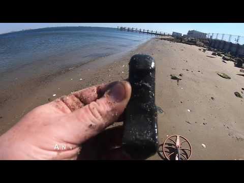 Barren Island: The Other Side Of Dead Horse Bay/Glass Bottle Beach Metal Detecting #metaldetecting