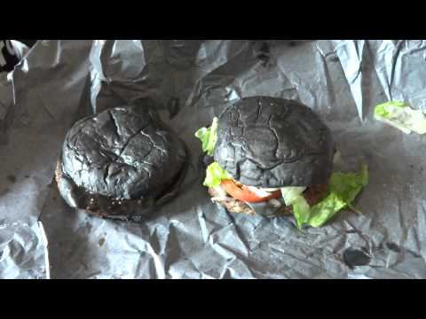 Japanese Foods: Burger King Kuro Diamond/Pearl Black Burger Tasting 9/19