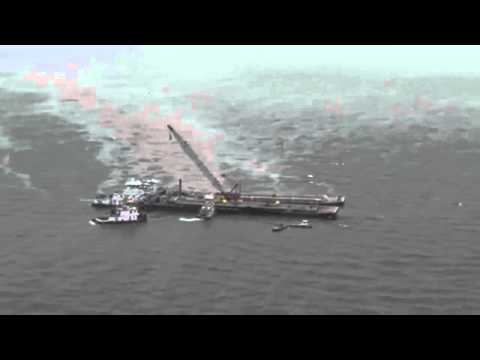 OIL SPILL Near Texas City Dike, March 23, 2014 - Coast Guard Clean-Up Operations!