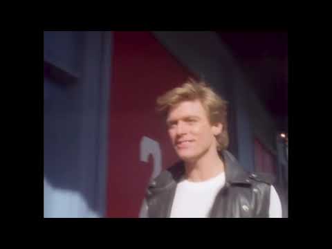 Bryan Adams - Summer Of 69 (Official Music Video)