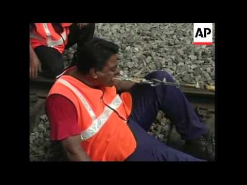 Man pulls train with teeth in world record bid