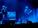Oasis&#039; Noel Gallagher assaulted on stage in Toronto--2008-09-07