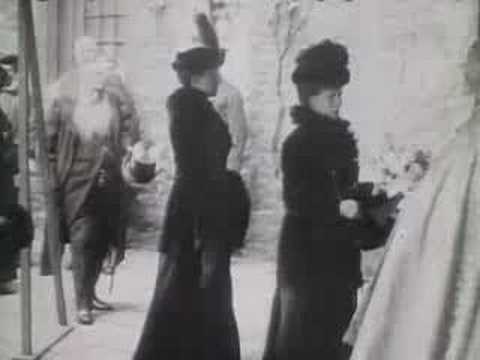 Queen Alexandra attends a Royal Maundy Service