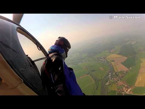 Gary Connery&#039;s Wingsuit Landing without using a Parachute