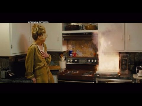 &#039;American Hustle&#039; Movie Producers Are Sued Over Microwave Oven Scene
