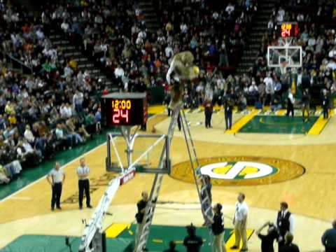 Seattle Super Sonic Sasquatch Back-flip Dunk