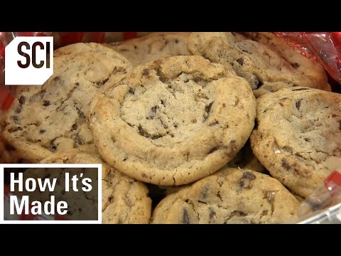 How It&#039;s Made: Chocolate Chip Cookies