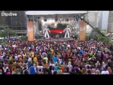 I Gotta Feeling Black Eyed Peas live Chicago September 2009