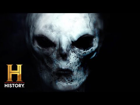 Ancient Aliens: Terrifying Humanoids Emerge from Subterranean Realm (Season 18)