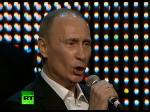 Singing PM: &#039;Fats&#039; Putin over the top of &#039;Blueberry Hill&#039; with piano solo