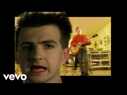 Crowded House - Don&#039;t Dream It&#039;s Over (Official Music Video)