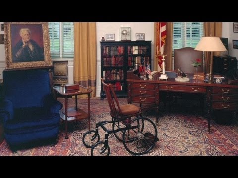 CNN Explains: Presidential libraries