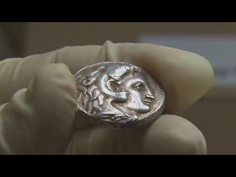 Cave explorers find ancient treasure in Israel