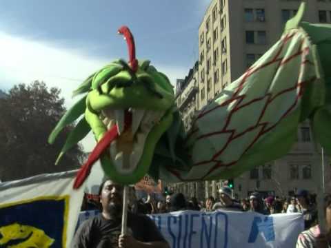 Chilean students rally for public education