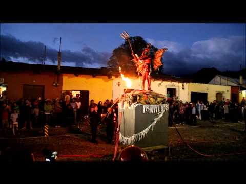 2013 Quema del Diablo in Antigua, Guatemala