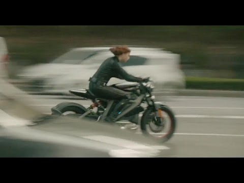 10 Movie Motorcycle Stunts That Are Impossible in Real Life - 72