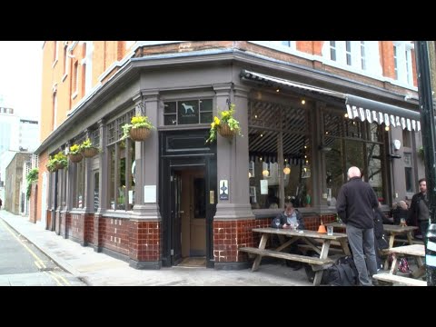 Taylor Swift causes surge in visits to London pub | AFP