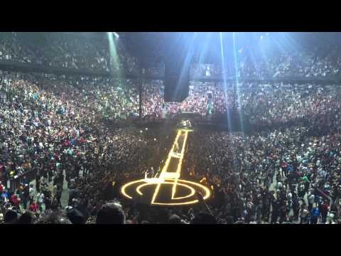 The Edge falls off the edge of the stage at U2 concert in Vancouver, bc.