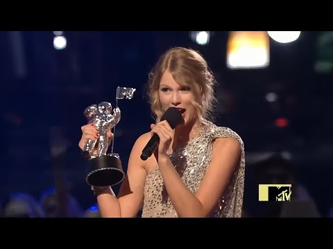 HD Kanye West interrupts Taylor Swift VMA 2009