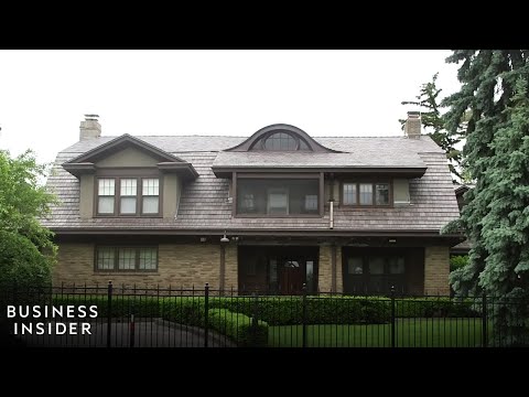 Warren Buffett Lives In A Modest $652K House