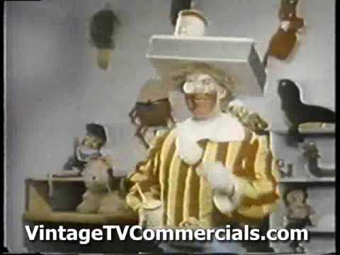 10 Of The Creepiest Commercials To Ever Hit The Small Screen - 21