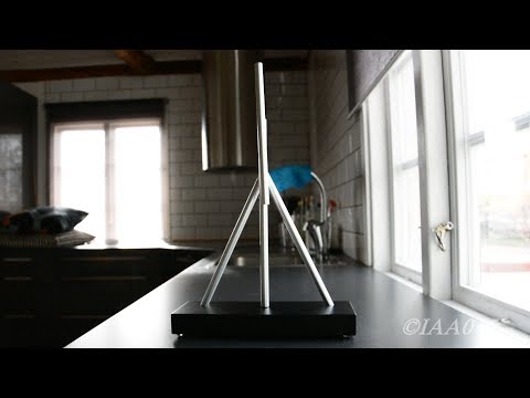 The &quot;Perpetual Motion&quot; Sculpture | Desktop Gadget
