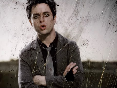 Green Day - Boulevard Of Broken Dreams [Official Music Video]