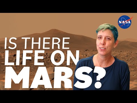 Is There Life on Mars? We Asked a NASA Scientist