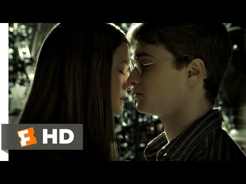 Harry Potter and the Half-Blood Prince (2/5) Movie CLIP - Harry and Ginny Kiss (2009) HD