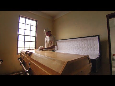 Making Billy Graham&#039;s Casket