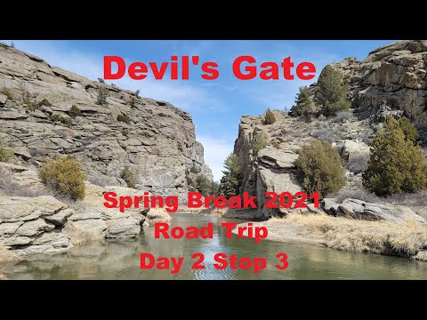 Hiking Devil&#039;s Gate Landmark in Wyoming. Mormon &amp; Oregon Trails Spring Break 2021 Road Trip Day 2 S3
