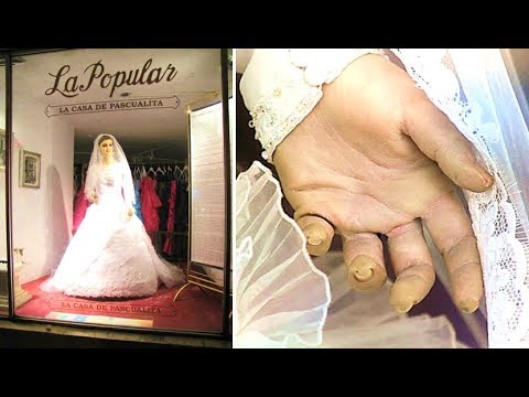 This Bridal Shop Has A Mannequin That Holds A Secret