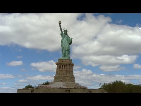 Sculptor Actually Created Statue of Liberty as Muslim Woman