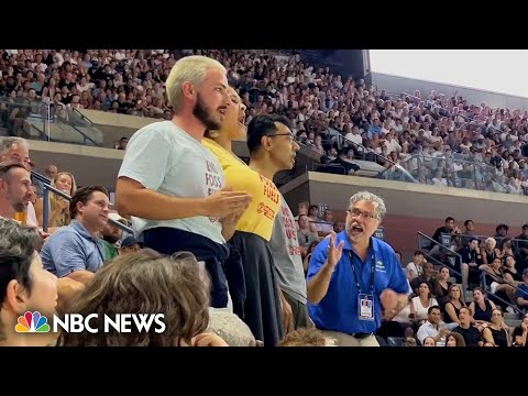 U.S. Open match delayed after climate protester &#039;glued his feet’ to the floor