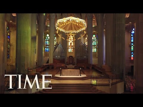 A Drone Tour Of La Sagrada Familia | TIME