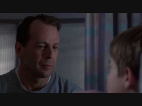 The Sixth Sense (1999) - &quot;I see dead people.&quot;