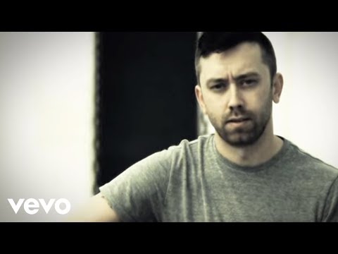 Rise Against - Hero Of War (Official Video)