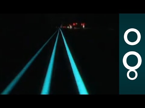 Smart, Glowing (and Artistic) Highway in Netherlands - Hi-Tech