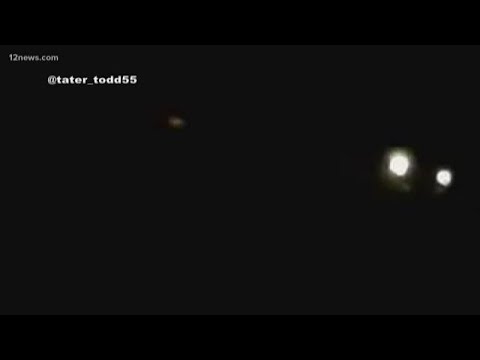 10 Crazy Encounters of UFOs  Speeding Trains  and the Railroads - 32