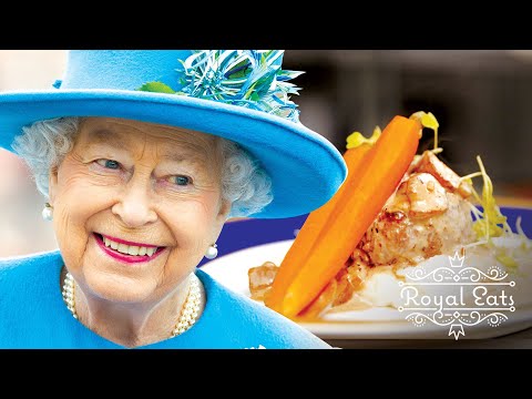Former Royal Chef Reveals Queen Elizabeth&#039;s Fave Meal And The One Thing She Hates