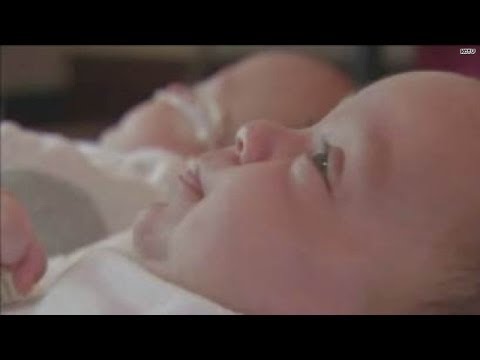 Twins born 39 days apart!