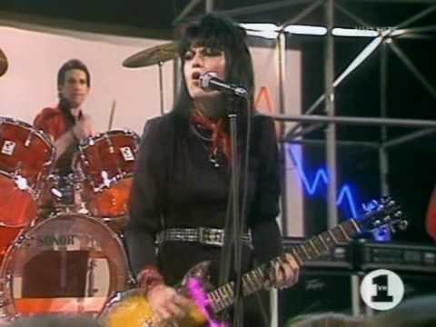 JOAN JET &amp; The BLACKHEARTS - I Love Rock n Roll 1982