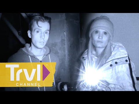 Haunted Bowling Alley in Basement of St. Albans Sanatorium | Destination Fear | Travel Channel