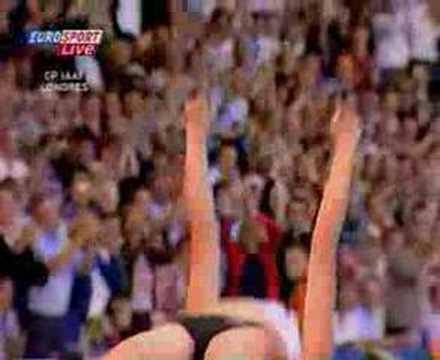 Yelena Isinbayeva - 5m_Londres - el 22 juliol 2005 WR.mov